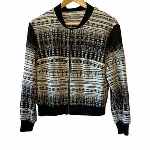 ELTON Soft Zip Up Short Light Jacket 40